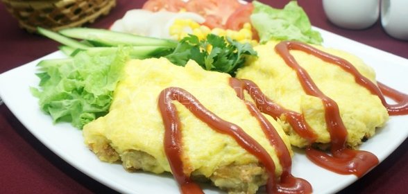 Куриная грудка в духовке под ананасами