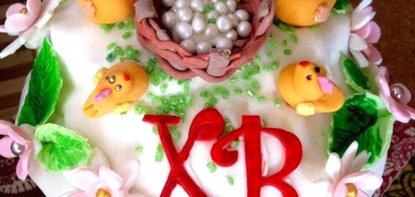 Украшение кулича мастикой