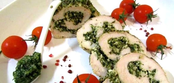 Индейка с соусом Песто