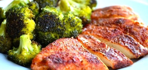 Куриные грудки запеченные с брокколи