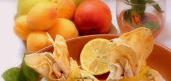 Оригинальные мешочки из лаваша с домашней бужениной, сыром и овощами!