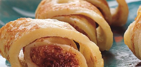 Блины на коньяке с ореховой начинкой