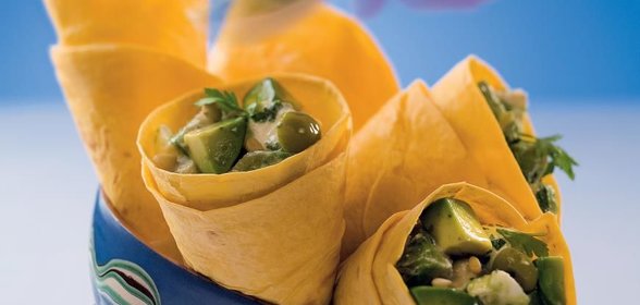 Тортилья с израильским салатом