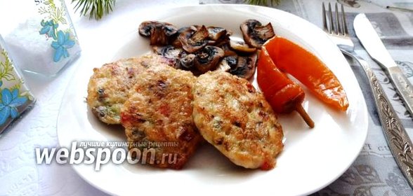 Рубленные куриные котлеты со сладким перцем