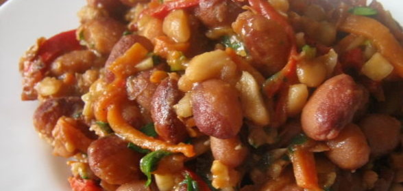Лобио с грецкими орехами