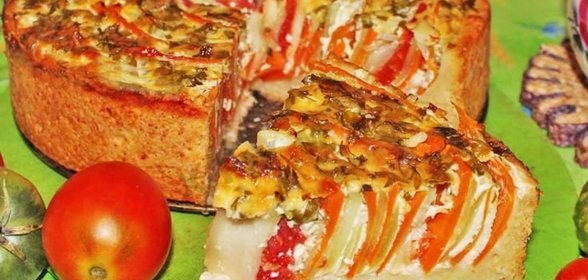 Овощной пирог Полосатик с кабачками и морковью