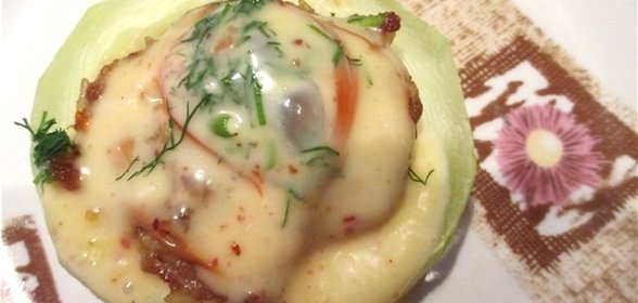 Кабачки, жареные с фаршем