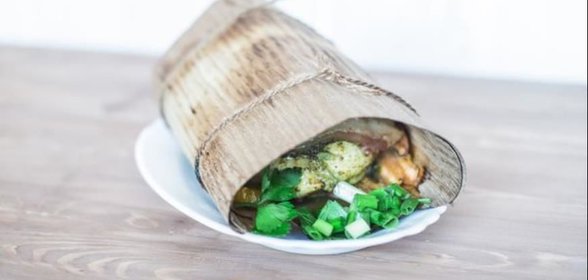 Куриная грудка с беконом и овощами, запеченная в гриль-бумаге