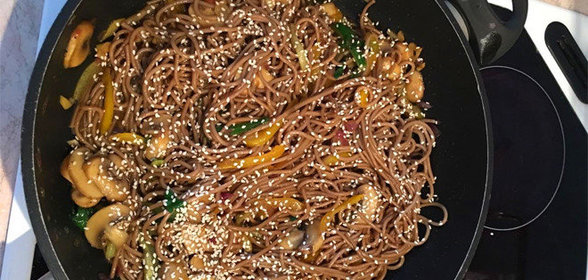 Гречневая лапша с шампиньонами от Анастасии Денисовой