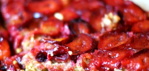 Сливовый крамбл