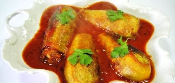 Фаршированные кабачки в томатном соусе