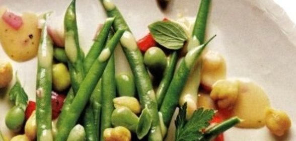 Курица в горшочке с гарниром
