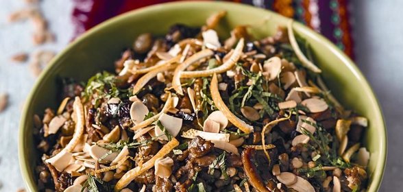 Тунисский пилав из булгура с курицей и сухофруктами