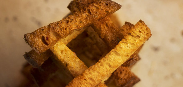 Свинина запечёная под коньячным соусом