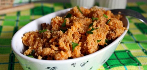 Кускус со свининой в томатном соке