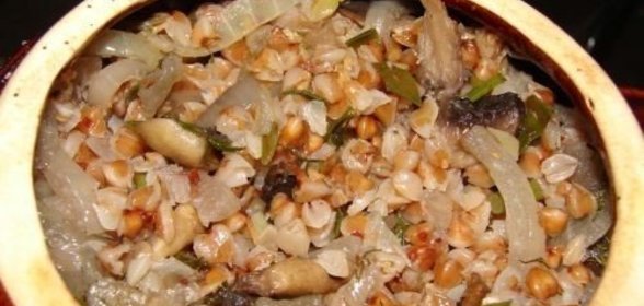 Гречка с грибами в горшочке