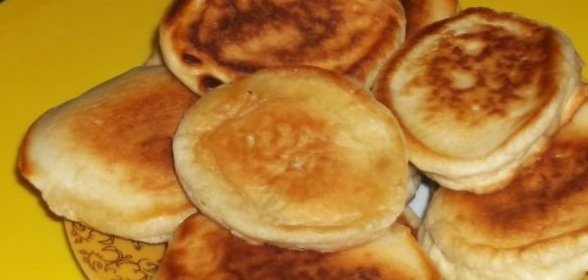 Пирог с яблочным пюре