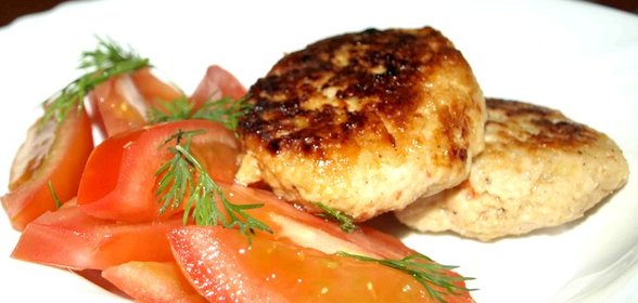 Куриные котлеты с помидорами