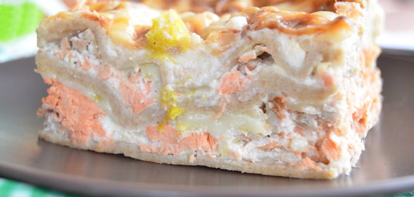 Домашняя лазанья с рыбкой и сливочно-икорным соусом