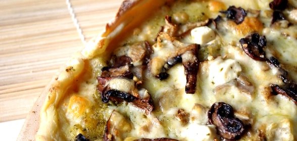 Пицца в домашних условиях с грибами