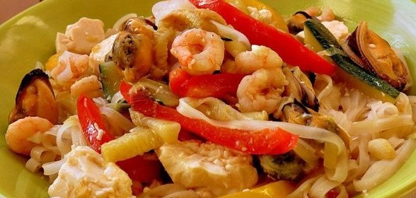 Фунчоза с морепродуктами