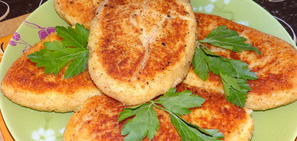 Зразы картофельные с белыми грибами и яйцом