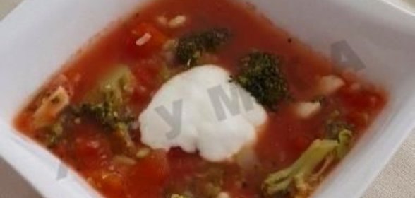 Суп с томатами кальмарами и брокколи