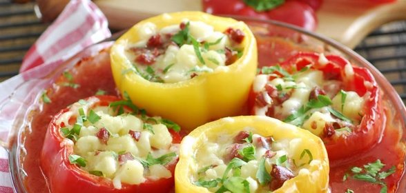 Перцы, фаршированные картофелем и чоризо