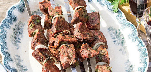 Шашлык, замаринованный с зеленью от Юлии Высоцкой