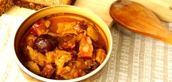Солянка мясная с квашеной капустой