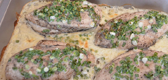 Куриная грудка в сливках