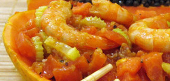 Папайя с креветками