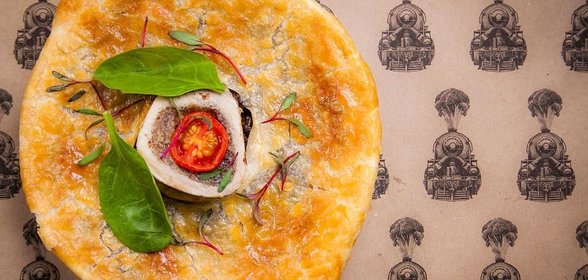 Варенье из клюквы, яблок и грецких орехов