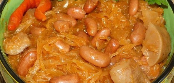 Квашеная капуста тушеная с грибами и фасолью