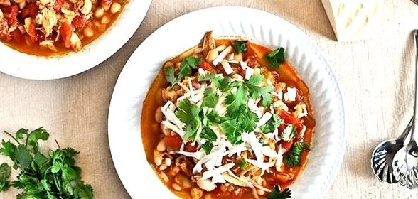 Жаркое из курицы, фасоли и овощей