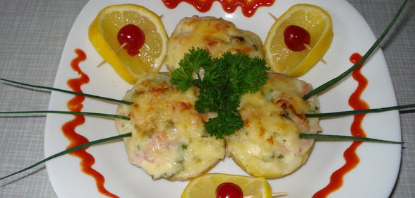 Фаршированный картофель Лодочки