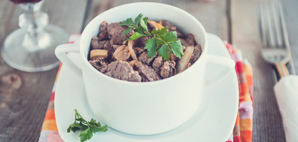 Куриная печенка с яблоками