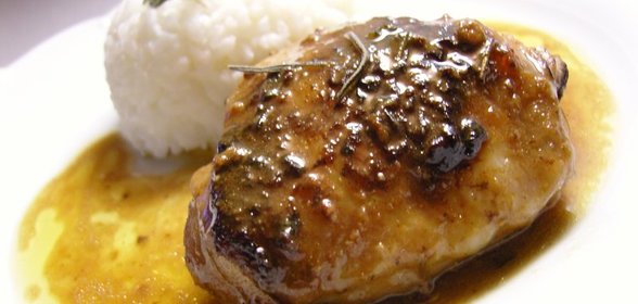 Куриное мясо в пикантном соусе