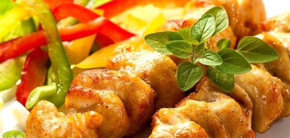 Жареные куриные шашлыки в соусе якитори