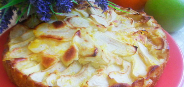 Яблочный пирог в апельсиновой заливке