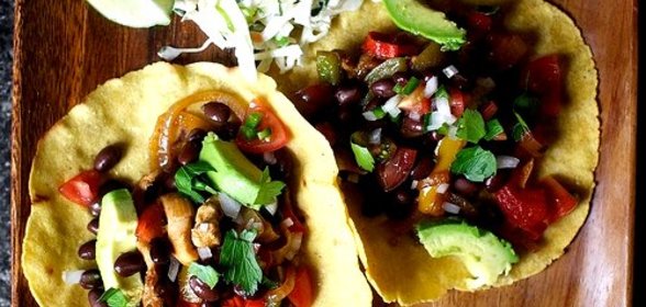 Фахитас с курицей и перцем