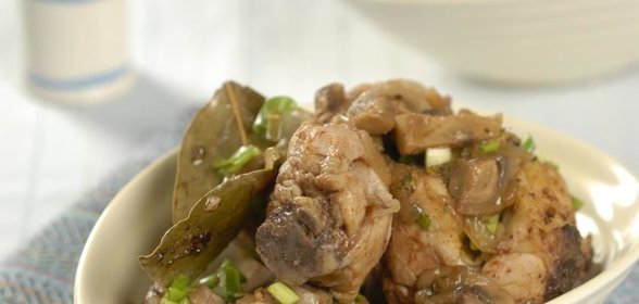 Фехерварский цыпленок в вине