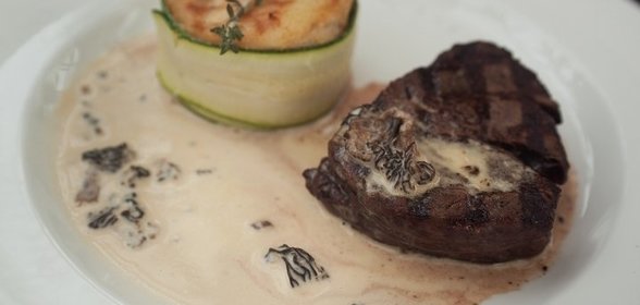 Миньон из говядины с гратеном из цветной капусты