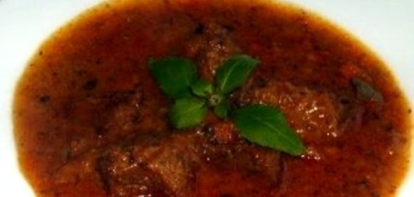 Гуляш с кнедликами