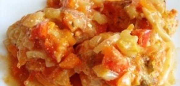 Голубчики из китайской капусты+куриные котлетки на картофельных подушечках (фарш экспериментальный)