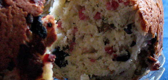 Пикантный пирог с оливками