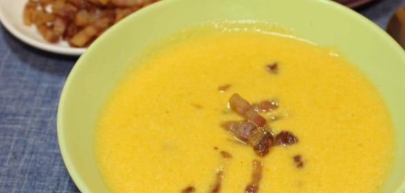 Запеченный лосось в белом соусе