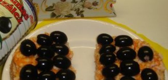 Тапас Оливковое наслаждение (Tapas «El deleite aceitunado»)