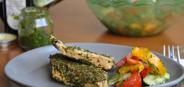 Филе индейки, запеченное в зеленой мантии