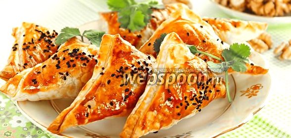 Пирожки с фаршем и орехами